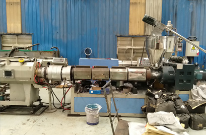 韶欣高分子車(chē)間